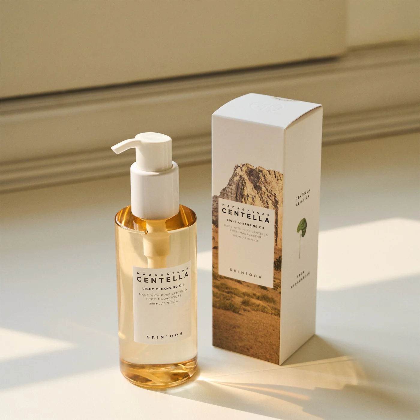 SKIN 1004 โ Madagascar Centella Light Cleansing Oil